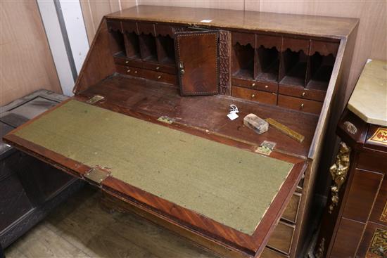 A Georgian mahogany bureau, W.118cm
